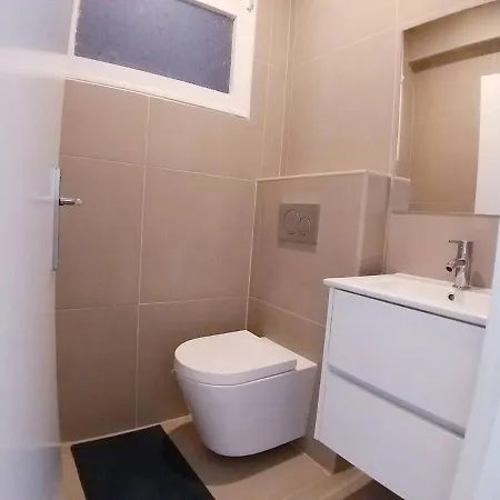 Casa de hóspedes Room In Apartment - Braga Porta Nova City Center
